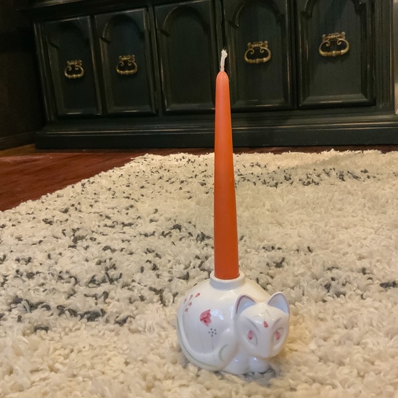 Adorable Vintage Porcelain Cat Candlestick Holder - Picture 7 of 8